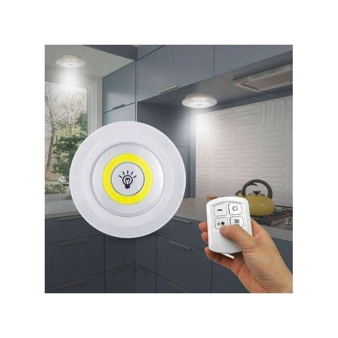 Découvrez ce lot de 3 lampes LED avec télécommande, la solution idéale pour éclairer